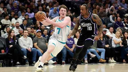 库里解析体能优势 直言最爱听对手抱怨追不上