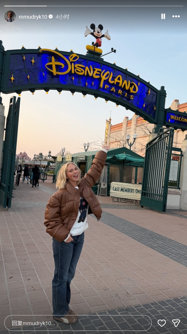 穆德里克巴黎迪士尼约会美国女星 停赛期间场外动态引关注