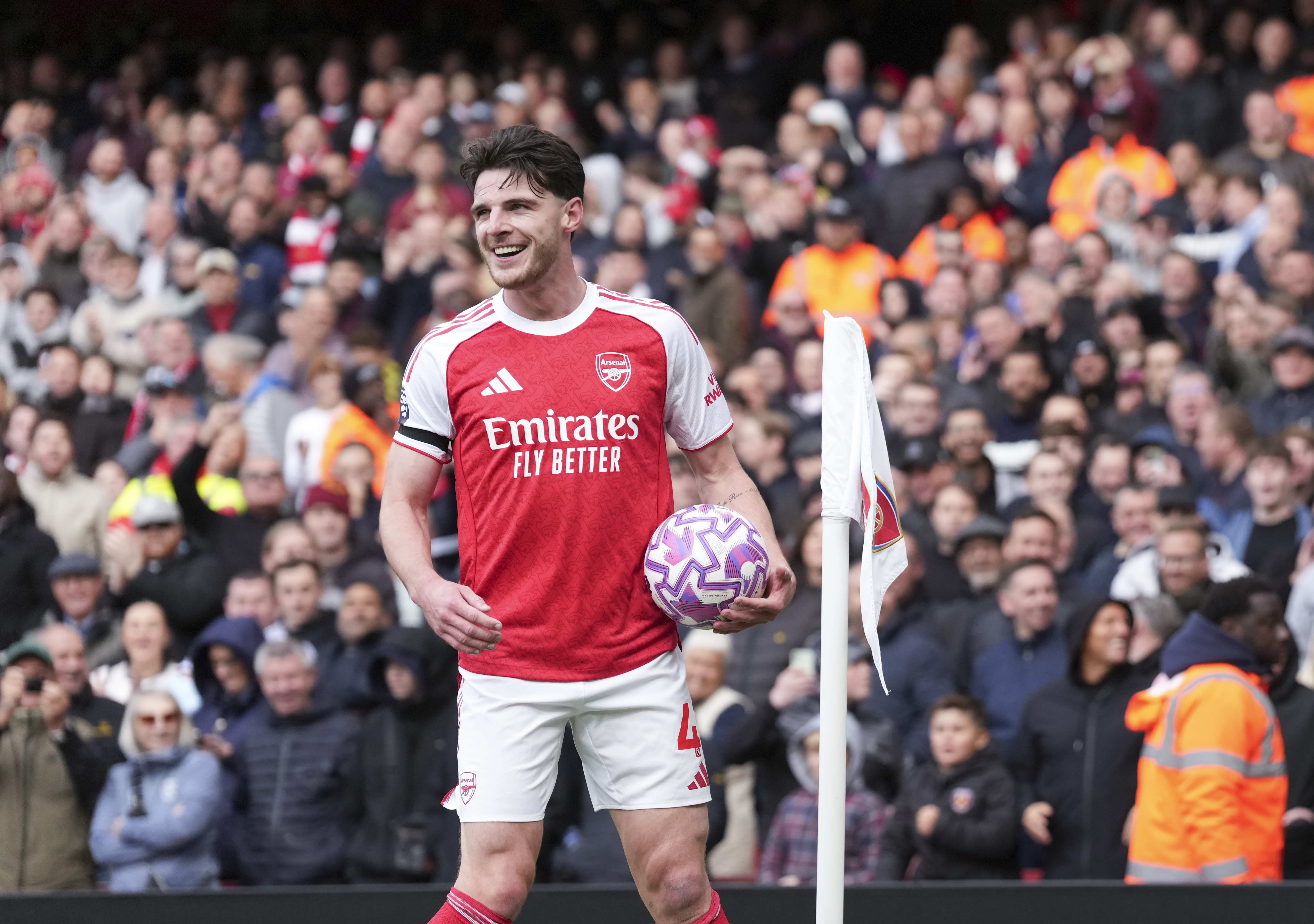 内维尔炮轰定位球耗时 呼吁规则改革迫在眉睫