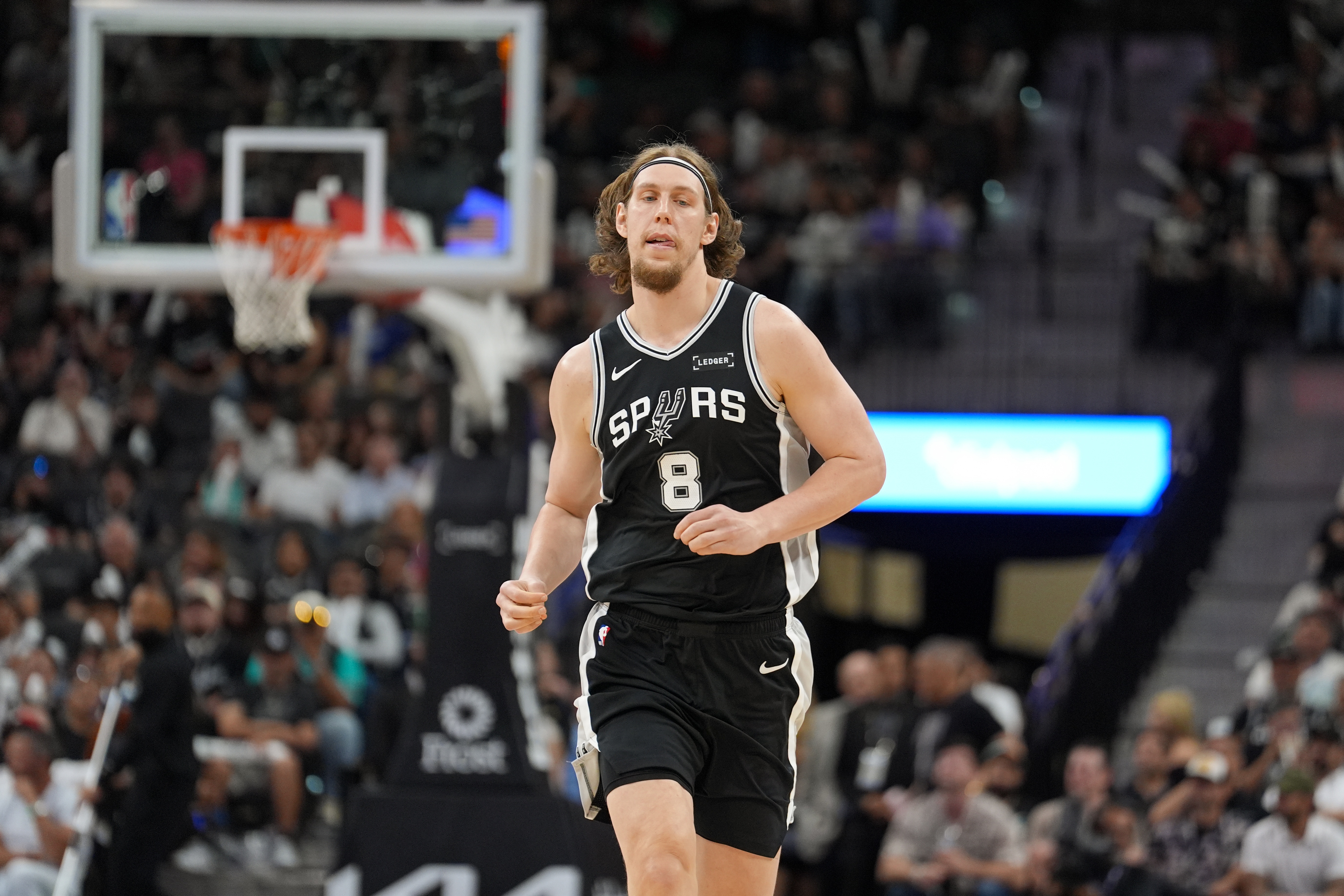 奥利尼克对比体系：热火重体能力量 马刺心智态度相似