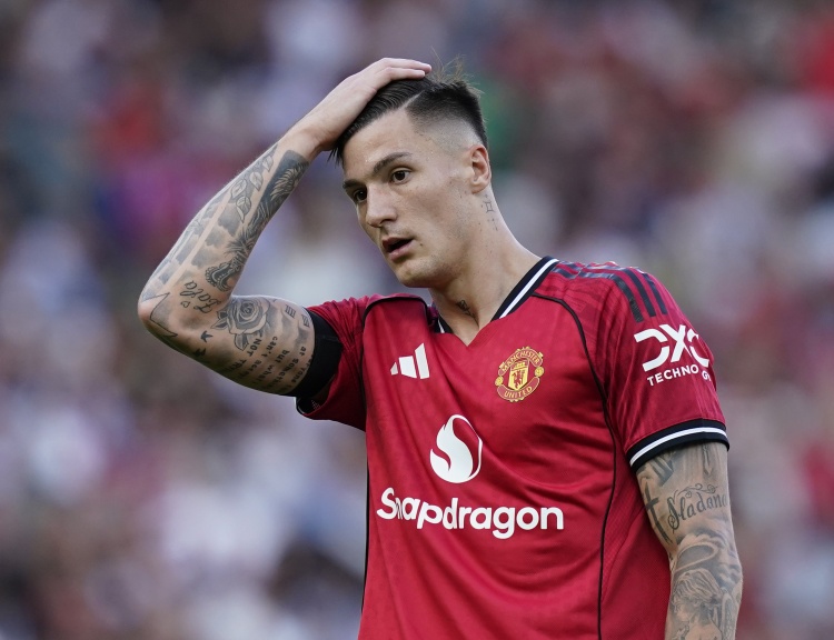 欧文评舍什科：非曼联长期答案 关键战难首发