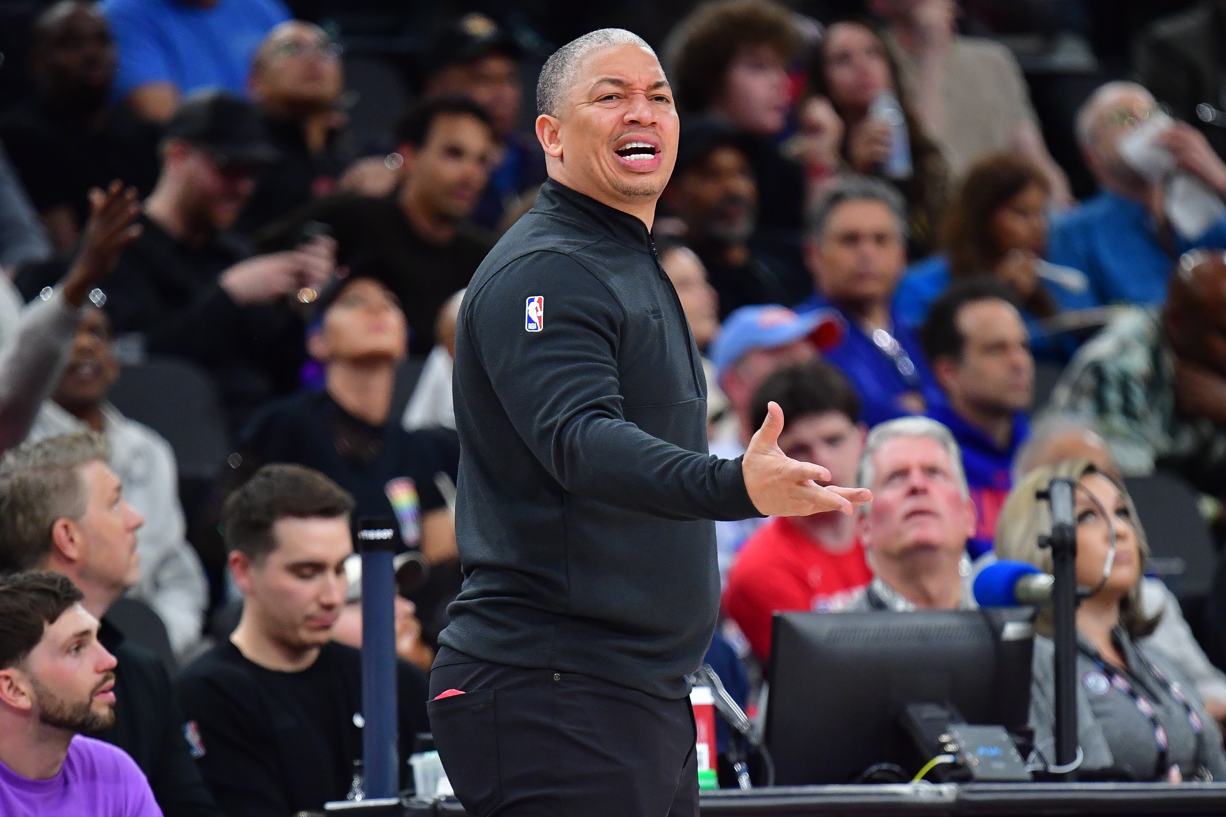 卢帅点明西部卡位战目标 快船大胜雄鹿后距太阳4.5胜场