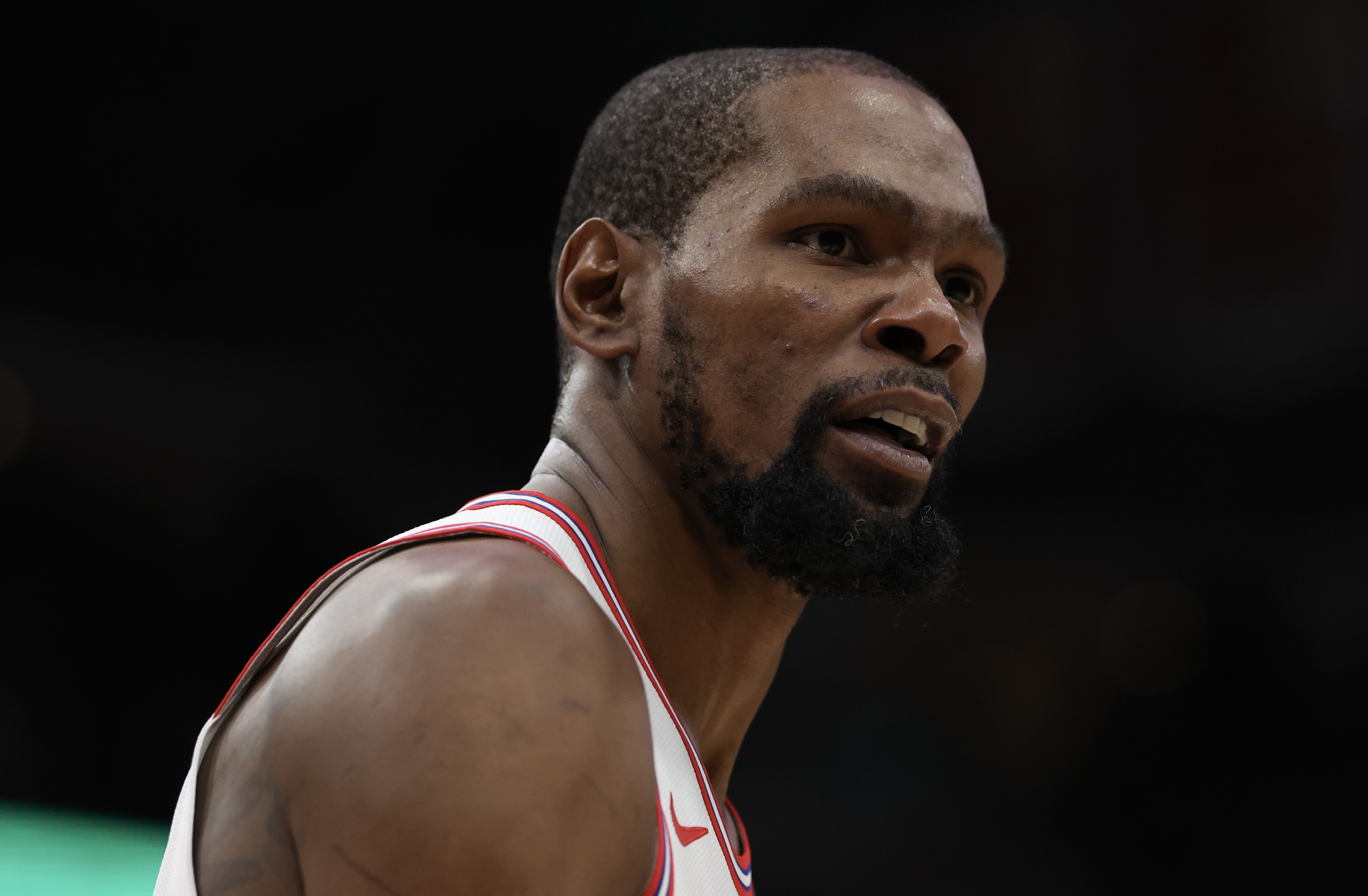 杜兰特赛后解析防守困境：对手高难度投射瓦解防线