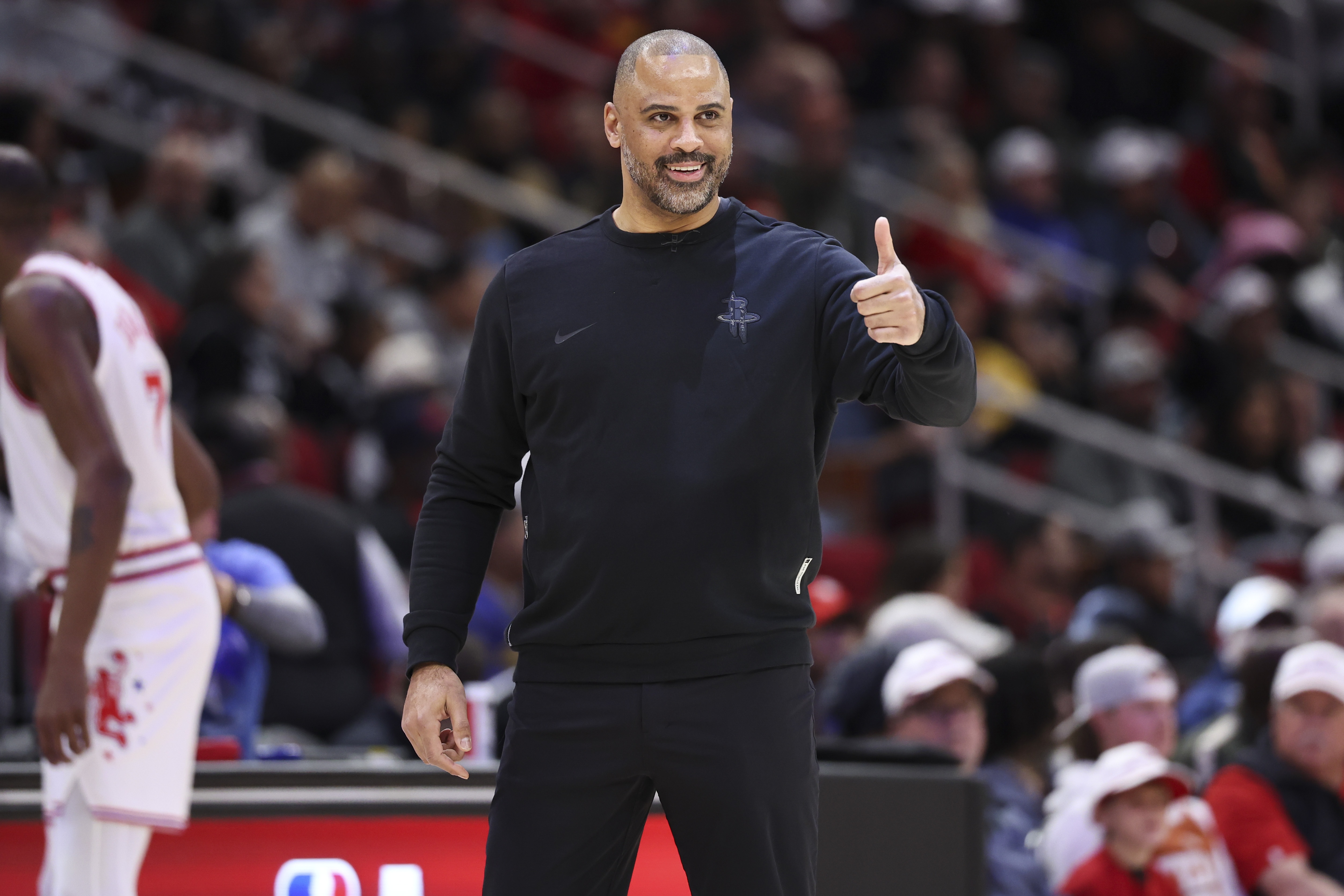 乌度卡赛后更衣室训话：尊重比赛 别再胡闹