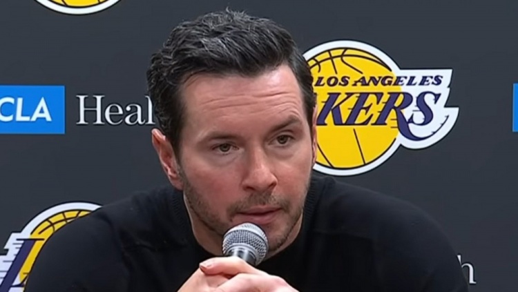 雷迪克复盘客场收官战 详解詹姆斯角色转变与布朗尼成长轨迹