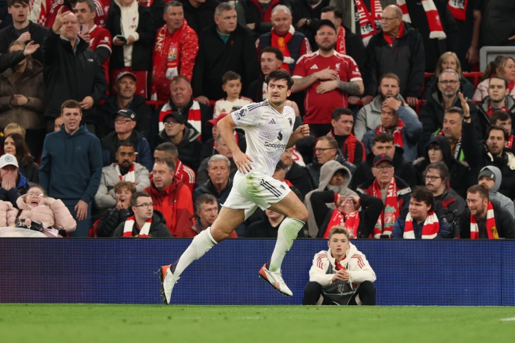 马奎尔留队达成原则性协议 曼联同步寻购年轻中卫