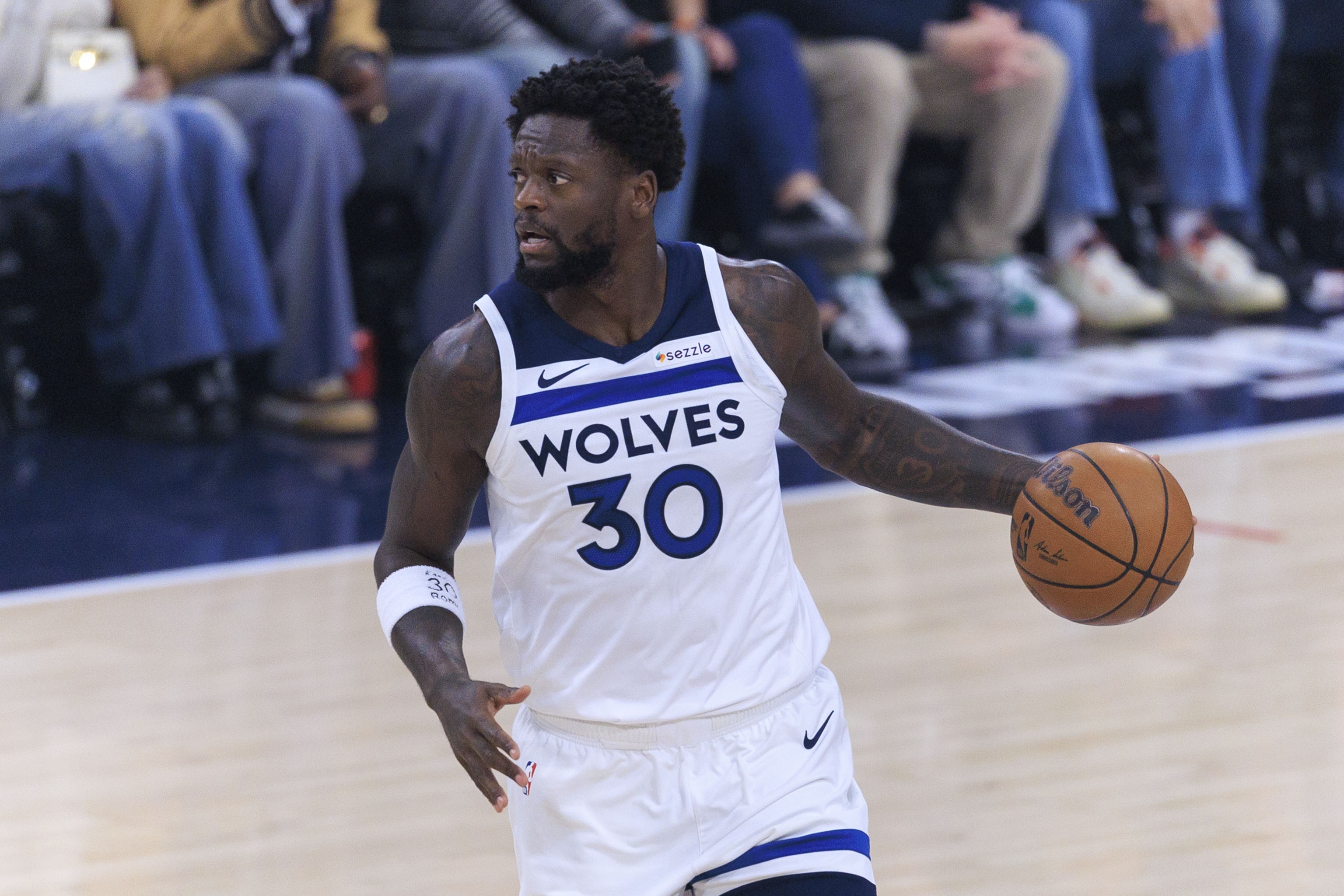 兰德尔准绝杀助森林狼加时险胜 赛后称落后13分时仍坚信能赢