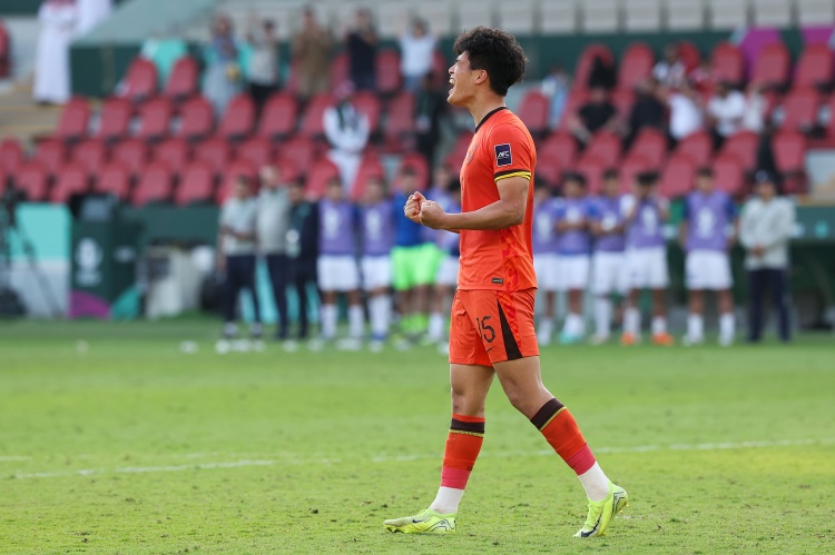 彭啸专访:目标两连胜 渴望成年国家队征召 彭啸专访:目标两连胜 渴望成年国家队征召