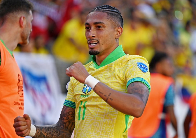 拉菲尼亚赛前已因疲劳接受治疗 半场离场属保护性措施