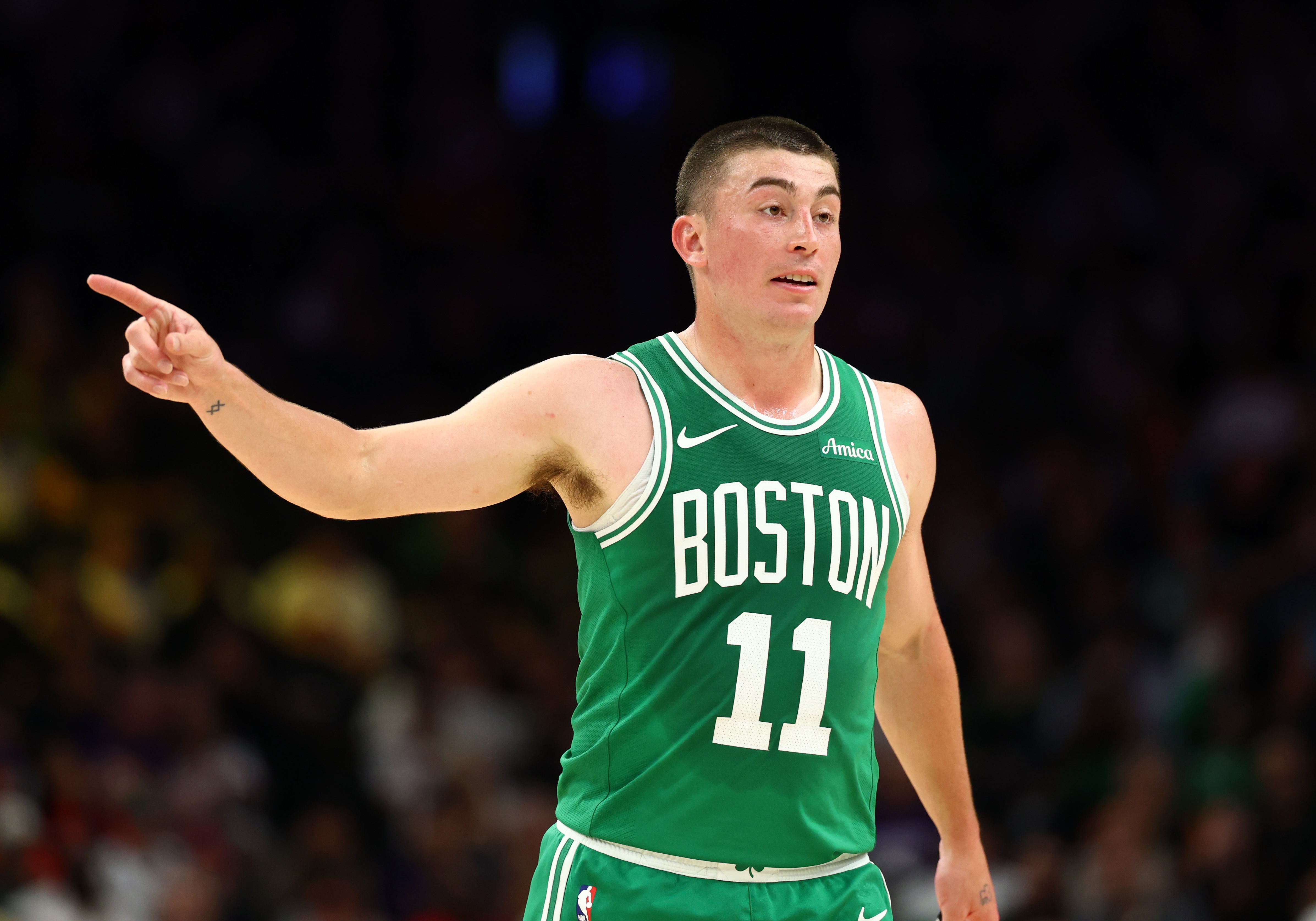 东契奇约基奇票数持平 普理查德36分难救主