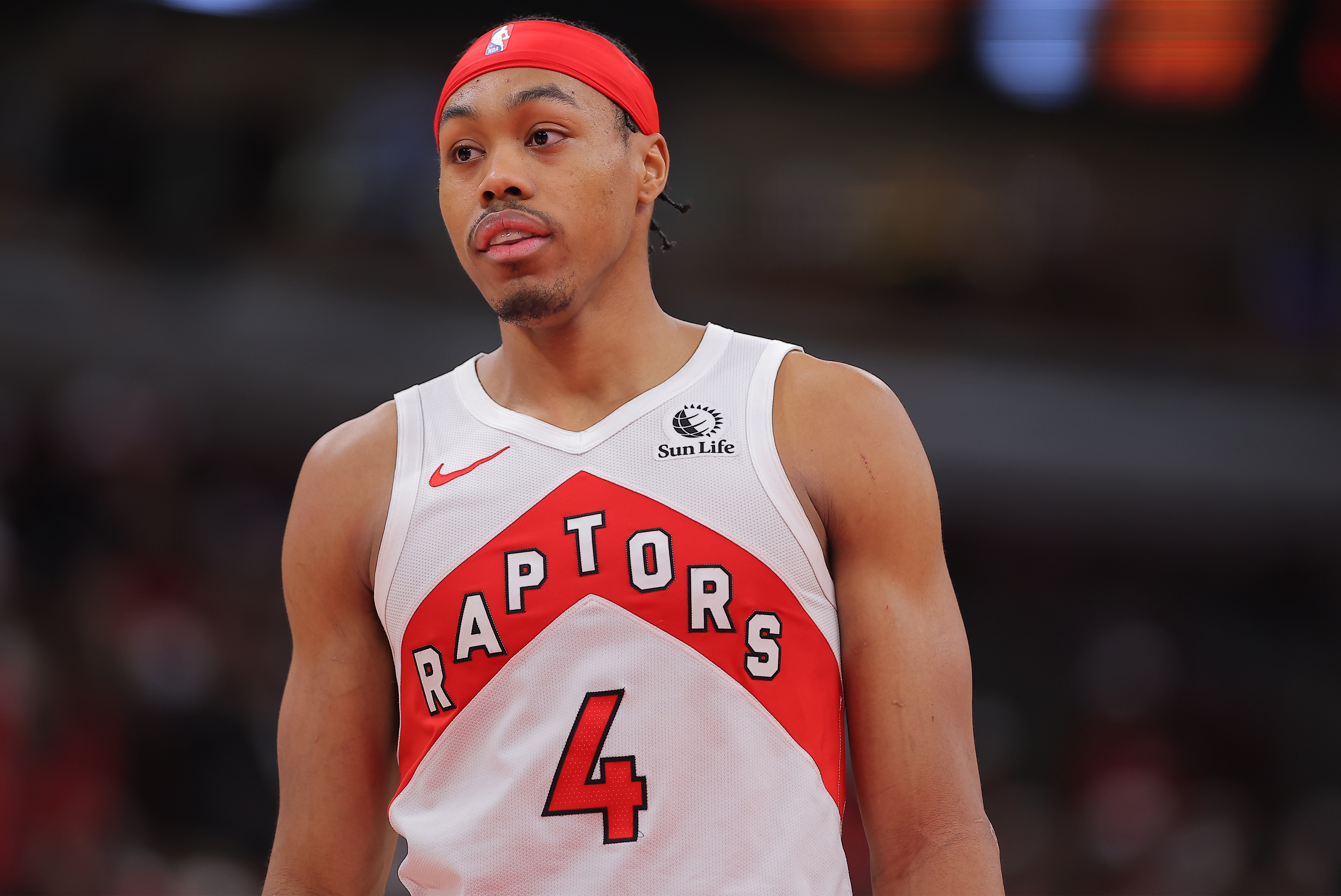 东契奇约基奇票数持平 普理查德36分难救主