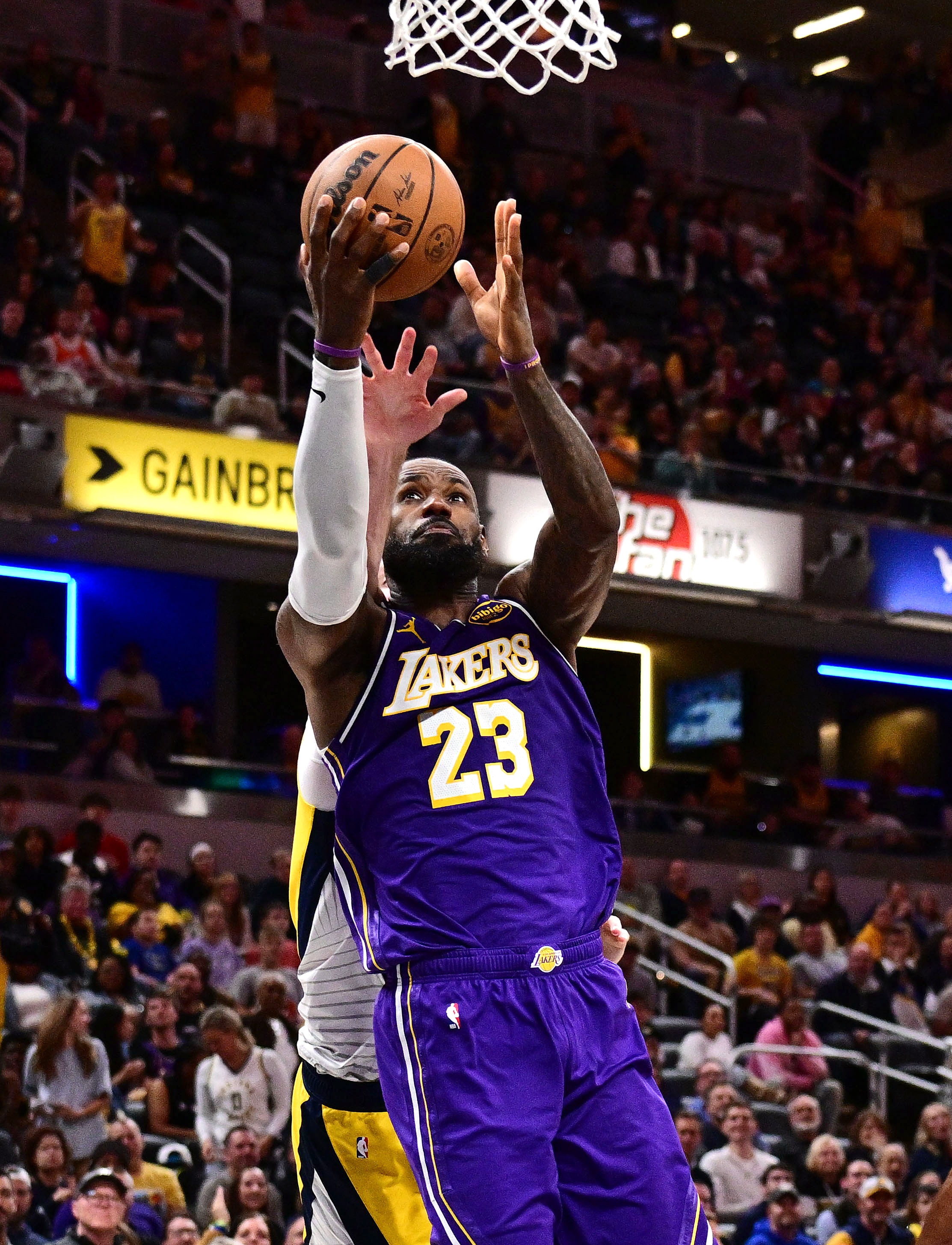 詹姆斯复盘六连客逆境 强调湖人韧性为季后赛演练