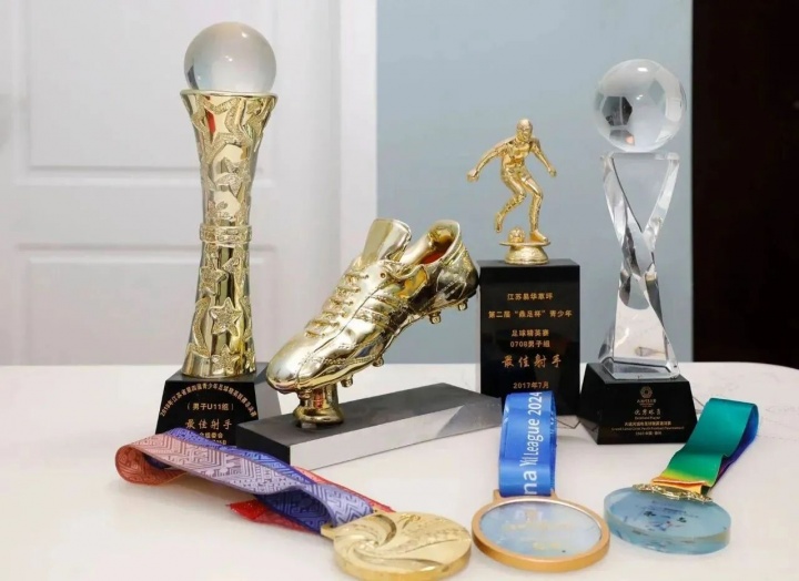 U19国足左路新锐苗润东表现抢眼 轮滑冠军转型足球爆点