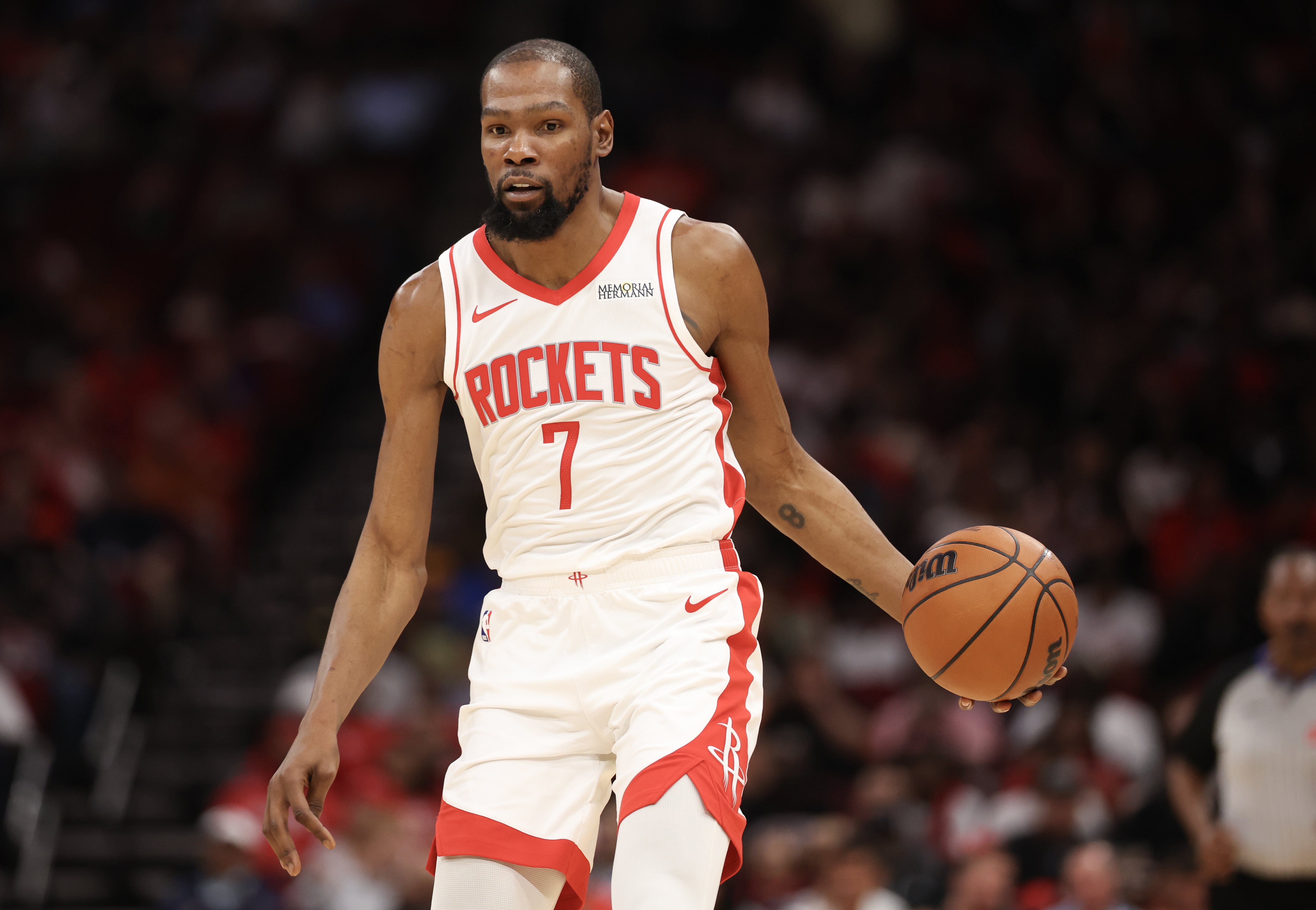 杜兰特25+10+6助火箭止颓 赛后直言联盟赢球绝非易事