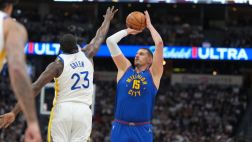 掘金主场击退勇士豪取六连胜 约基奇准三双波津空砍23分