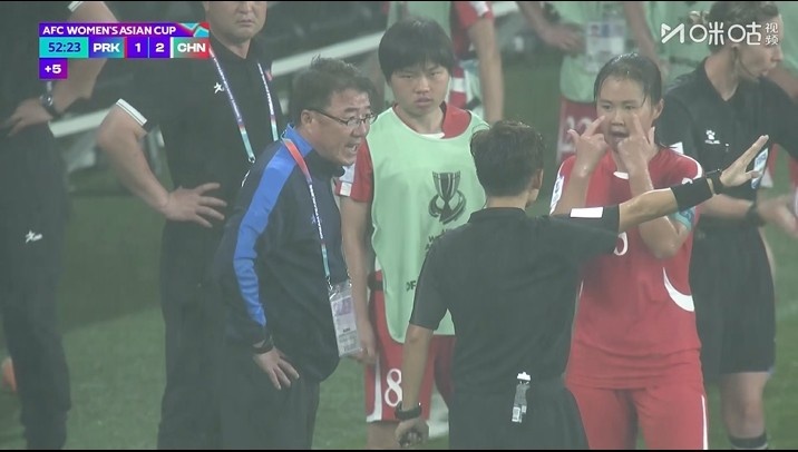 VAR划线透视学争议 技术复盘中国女足制胜球 VAR划线透视学争议 技术复盘中国女足制胜球