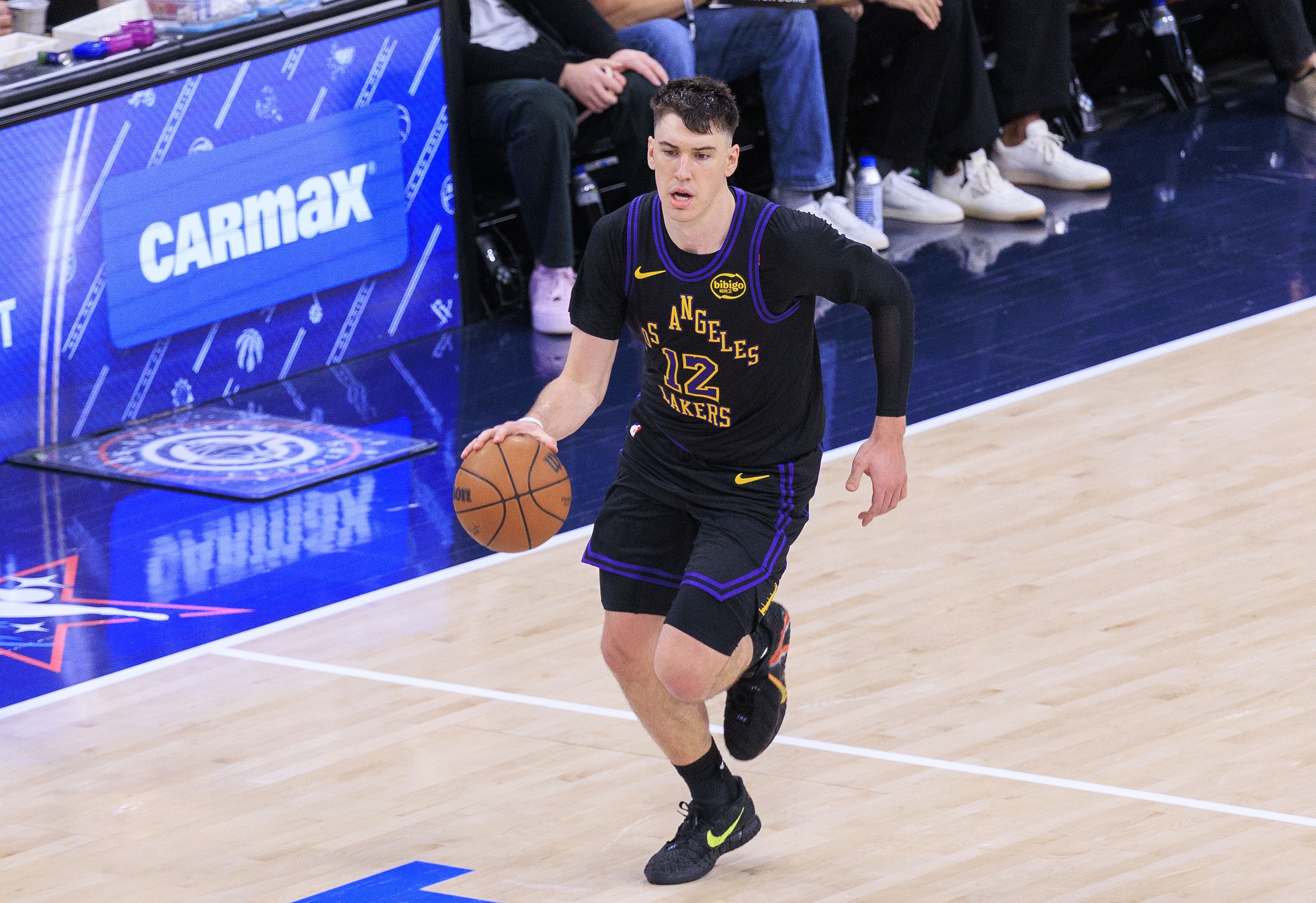 雷迪克确认斯玛特每日观察 拉拉维亚防守端定基调