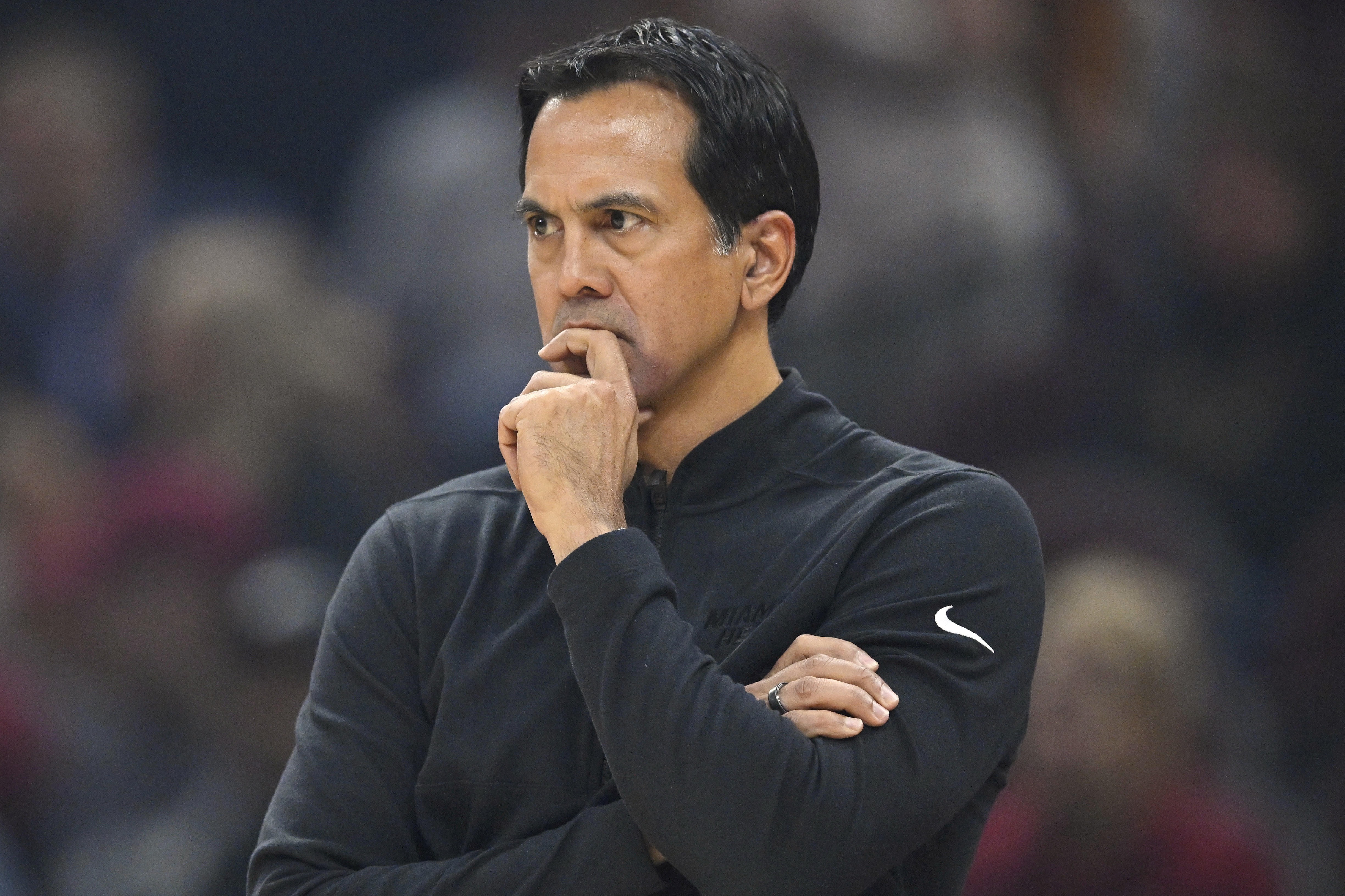 斯波直言中场调整奏效 热火终结连败颓势