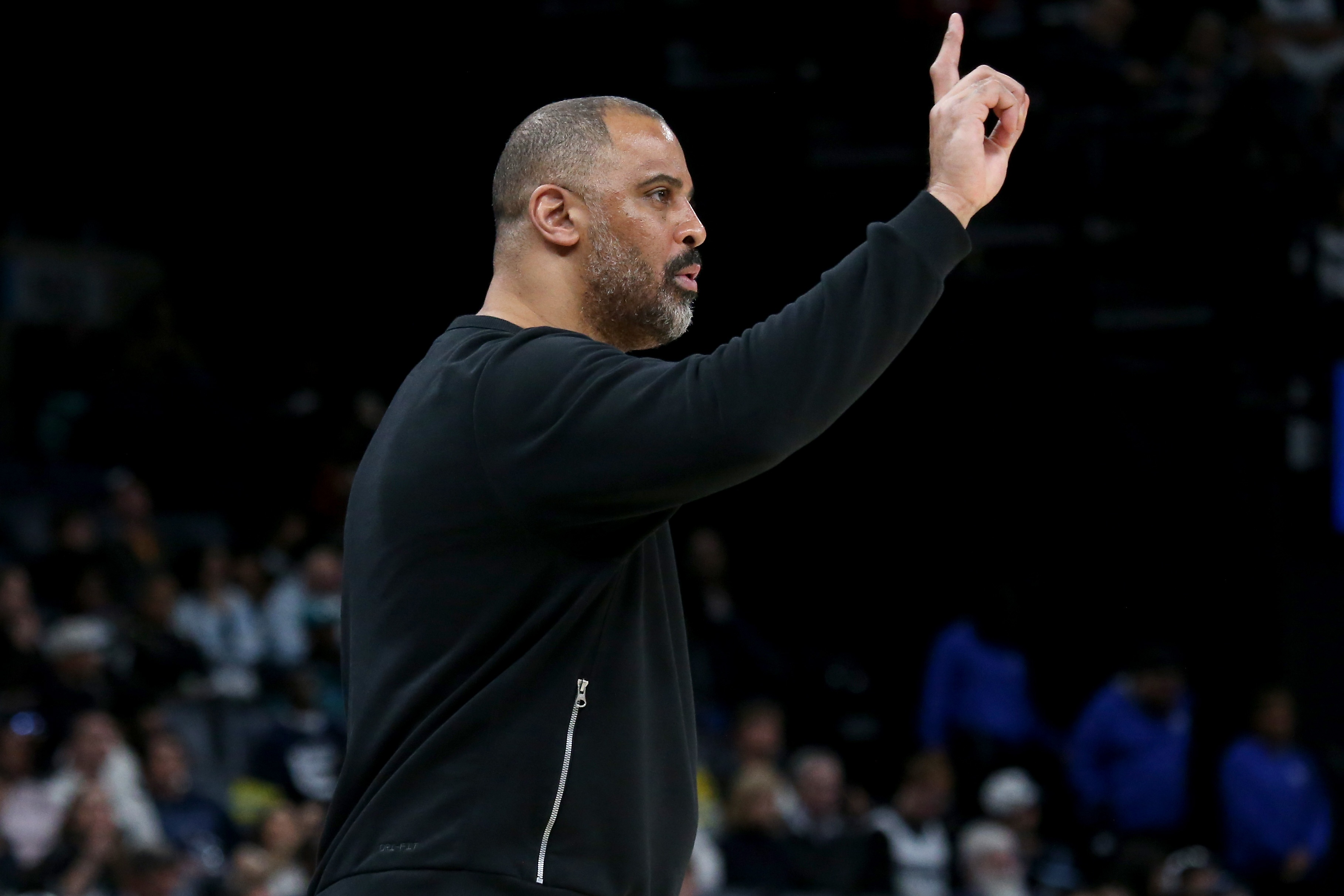 乌度卡强调比赛强度与稳定性 火箭不因对手战绩改变评估标准