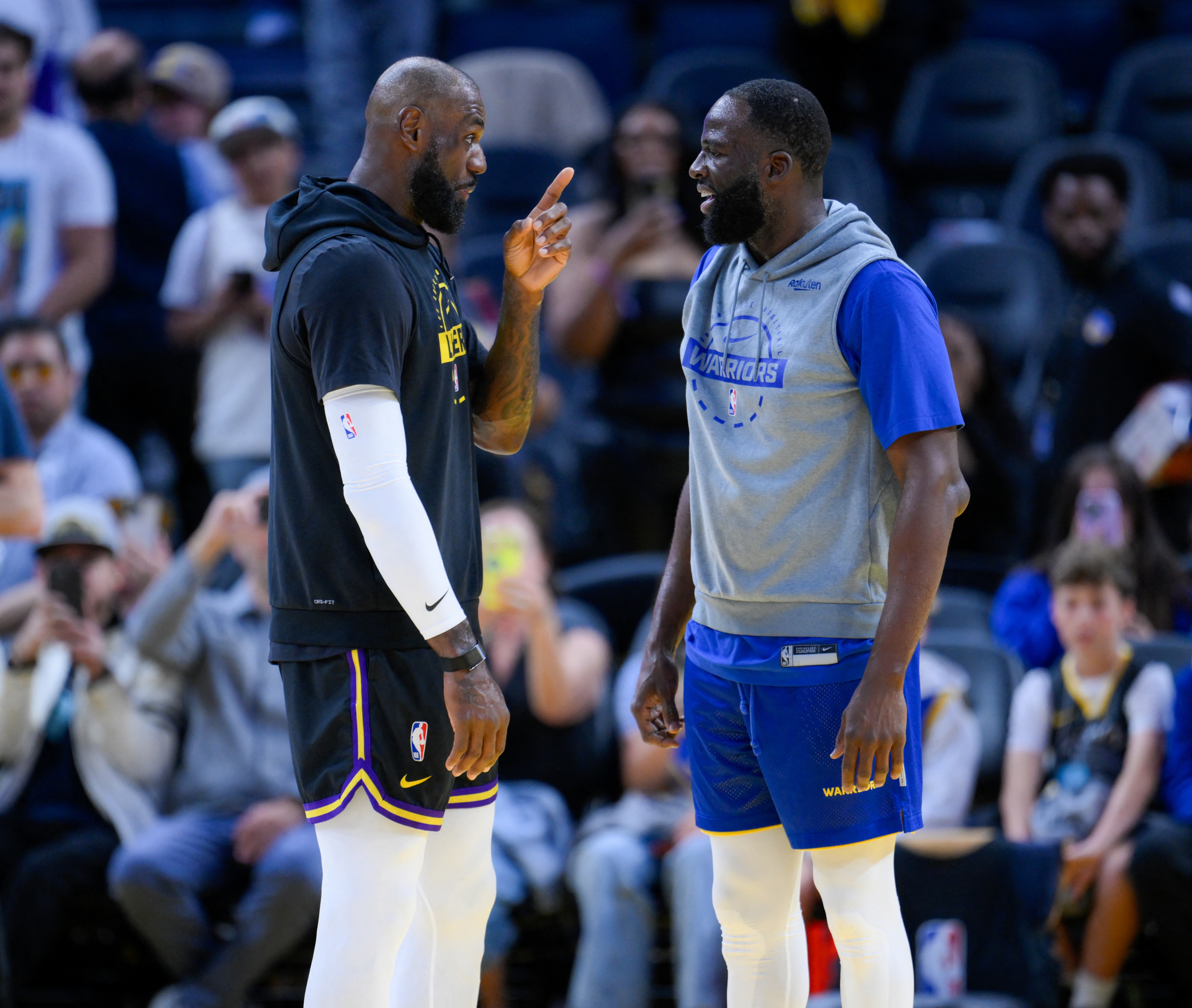 詹姆斯成完全自由球员 勇士骑士成潜在下家