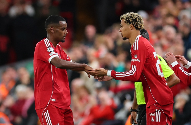 伊萨克恢复合练 斯洛特确认其状态良好但非首发