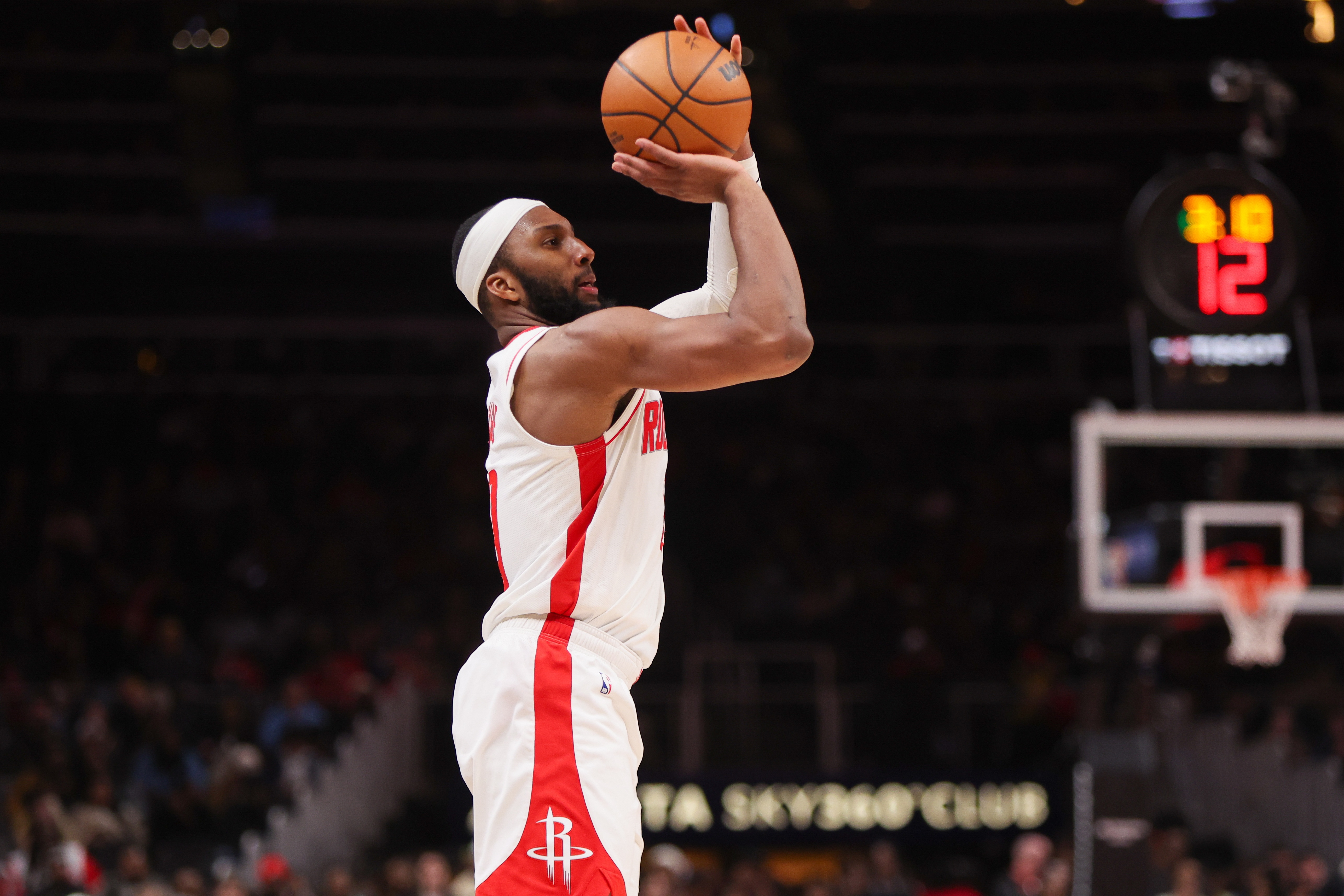 奥科吉角色转变态度如一 火箭四连胜背后职业典范