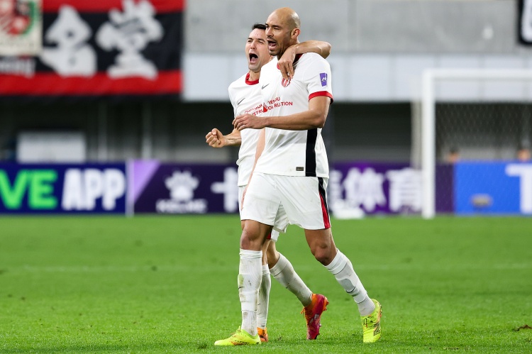 费利佩庆生专访 直言成都完美融合生活与足球