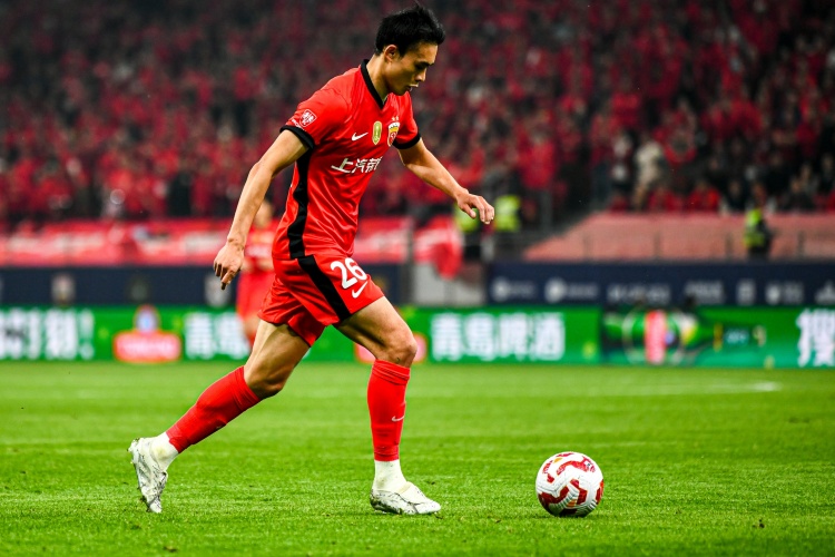 海港赛前训练阵容变动 克劳德安佩姆缺席刘若钒王振澳加入