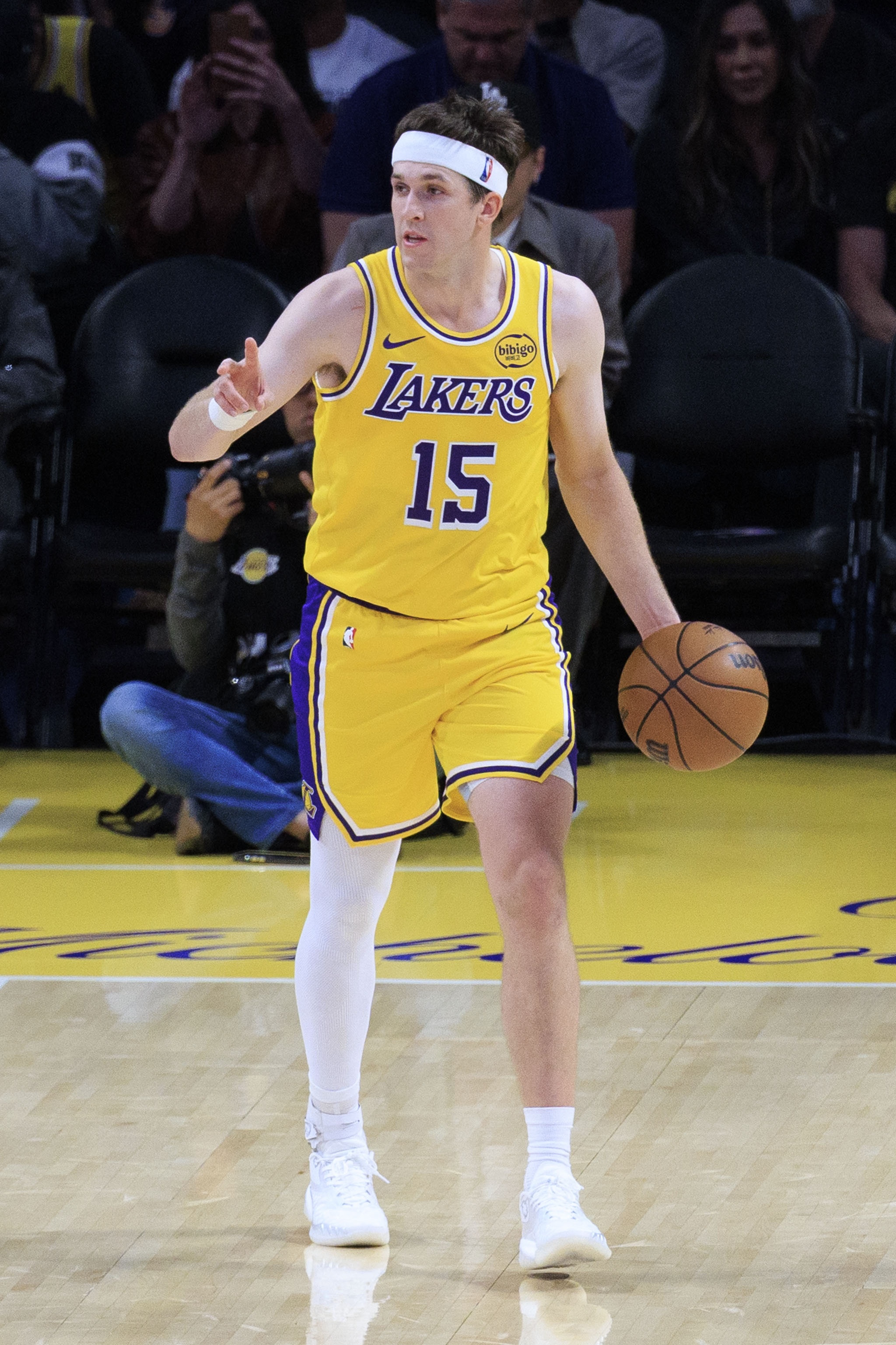 湖人锁定里夫斯 五年超2.2亿顶薪合同在即