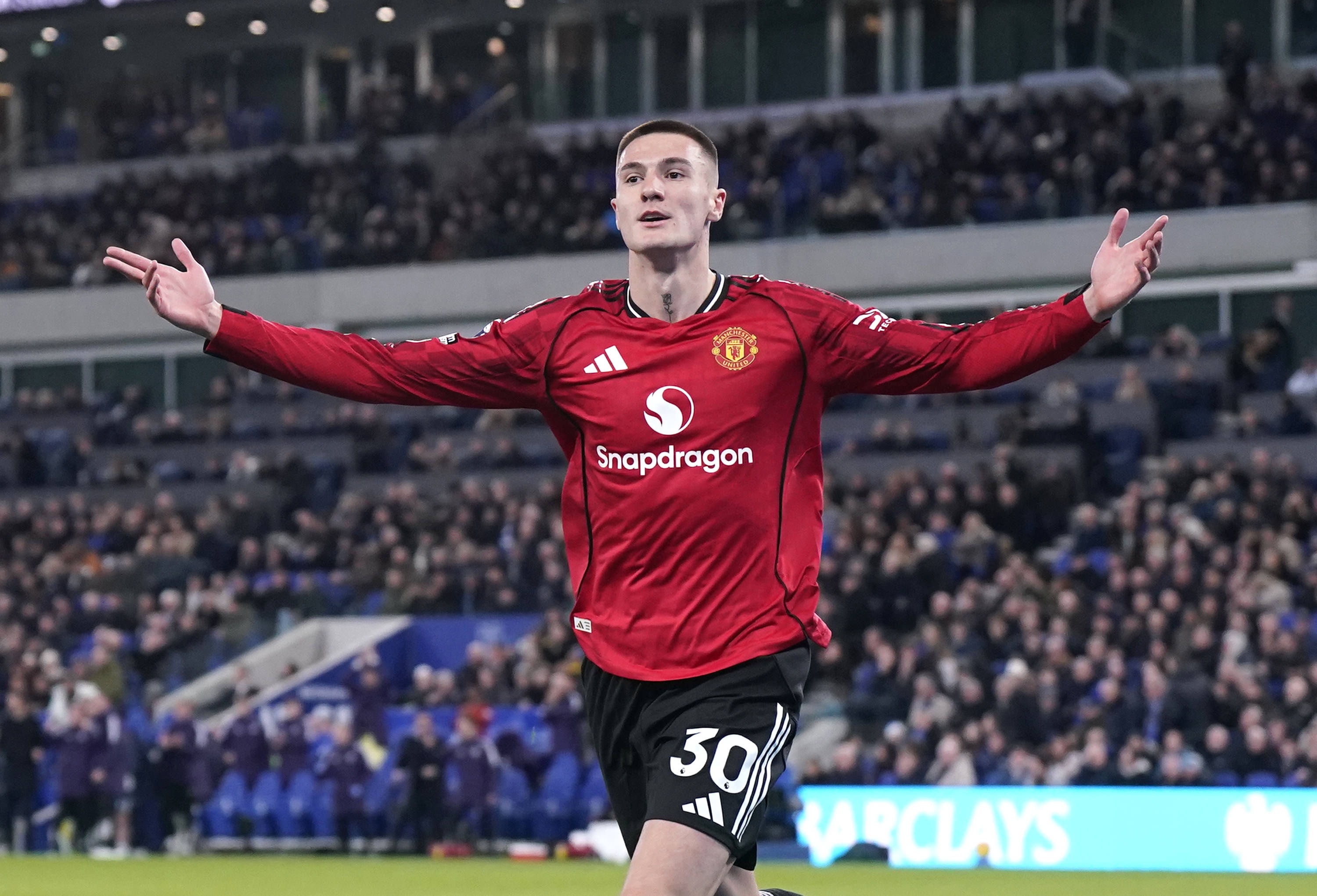 舍什科伤退国家队 向球迷抱怨休赛期太长