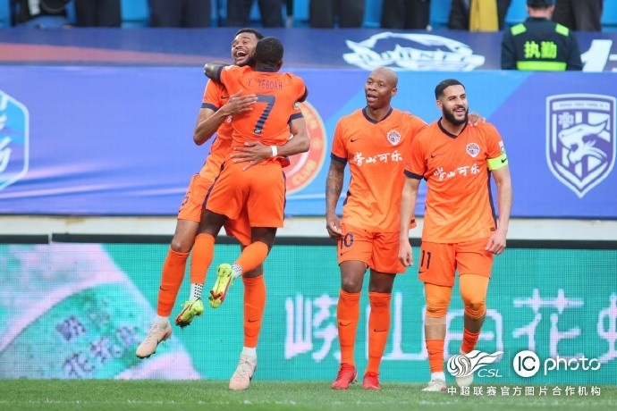 青岛海牛主场一球小胜河南 叶博亚制胜