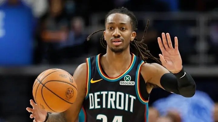 双向转正控卫詹金斯持续爆发 过去八战场均18+7