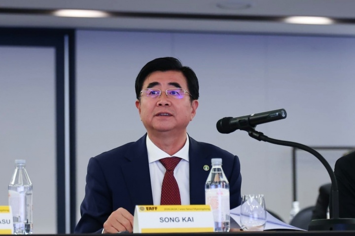 宋凯当选东亚足联主席 霍启山任副主席