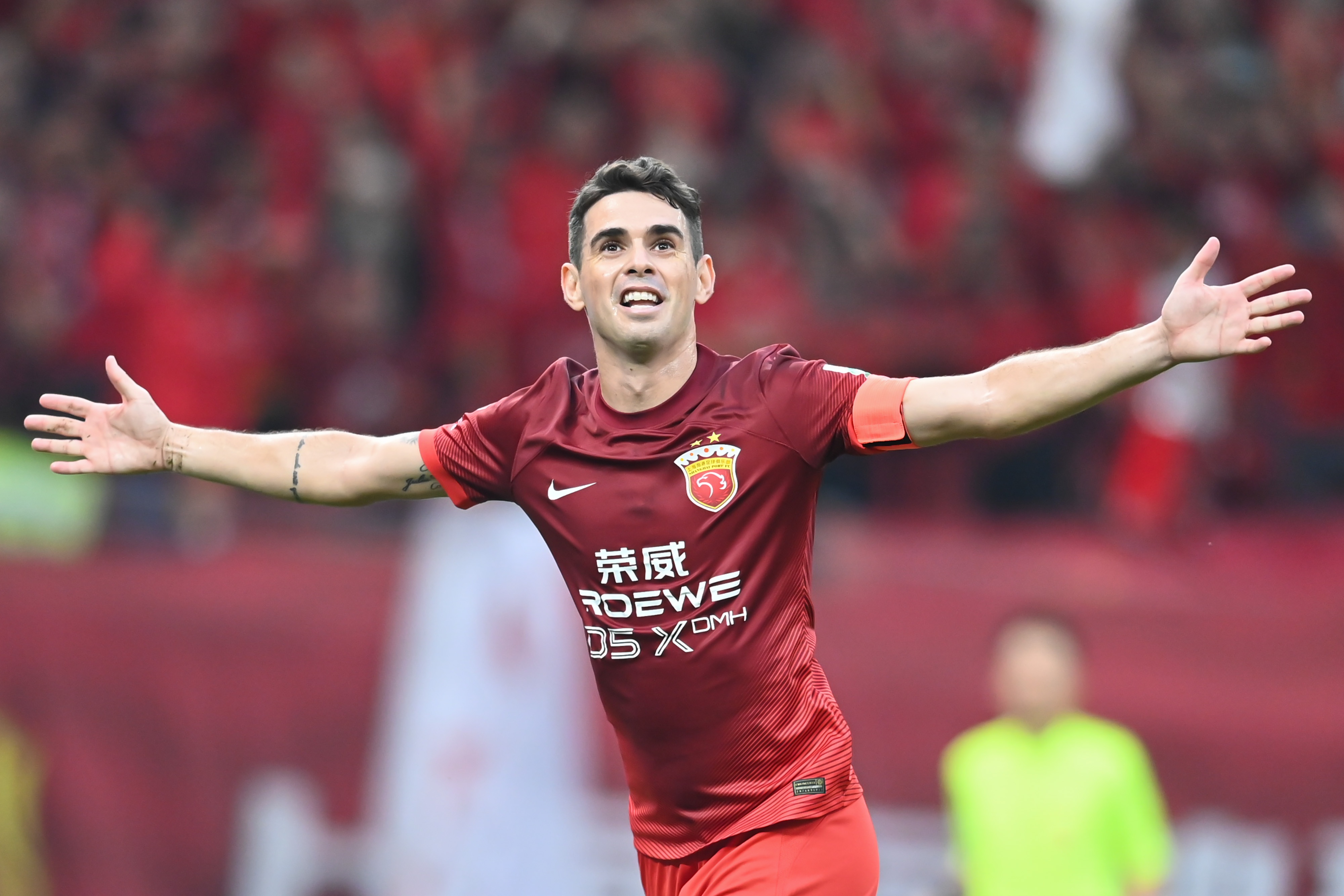 奥斯卡宣布退役 八年海港生涯画上句号