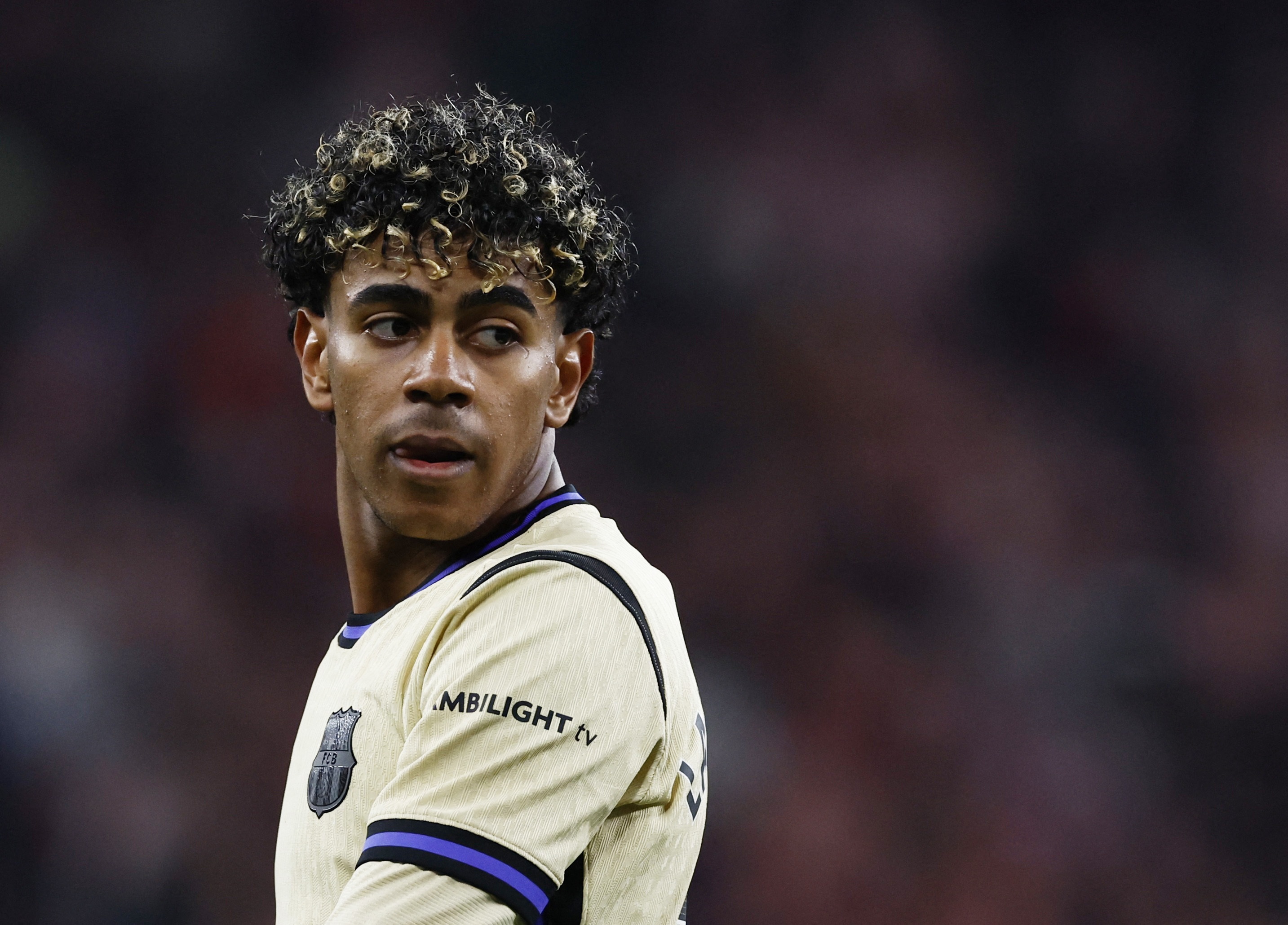 马竞主场再现种族歧视 亚马尔角球区遭辱骂