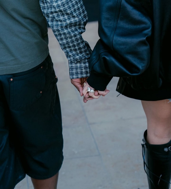 维尼修斯社媒为女友庆生 祝福语提及事业与家庭