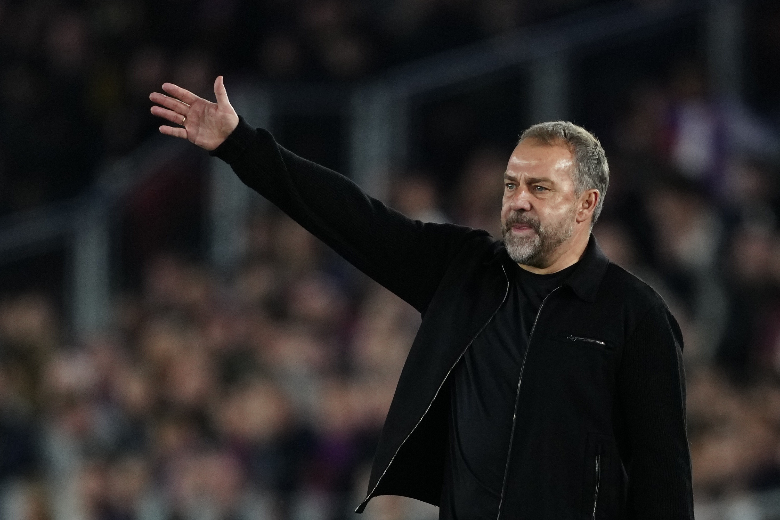 弗里克指令首回合终结悬念 客战马竞将陷多重困境