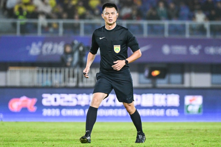 中超第5轮裁判选派公布 李海新主哨上海德比王竞执法京蓉战