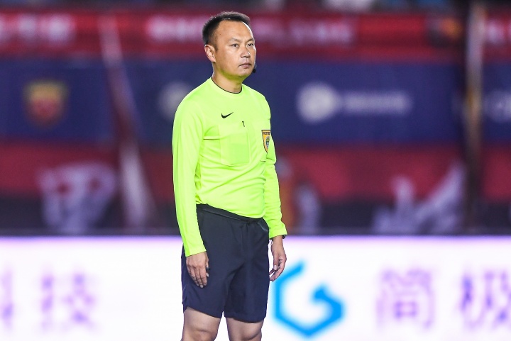 中超第5轮裁判选派公布 李海新主哨上海德比王竞执法京蓉战 中超第5轮裁判选派公布 李海新主哨上海德比王竞执法京蓉战