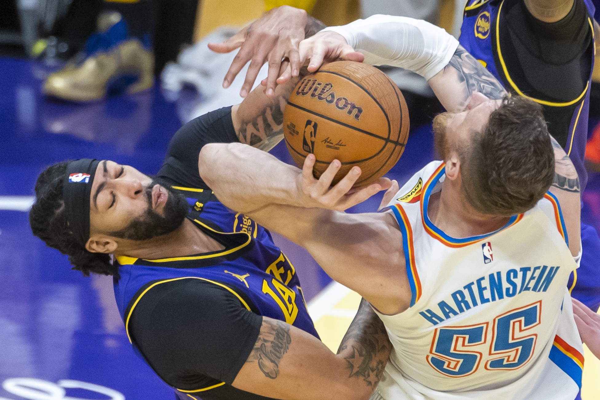 浓眉深夜接佩林卡电话 原以为敲定内线搭档