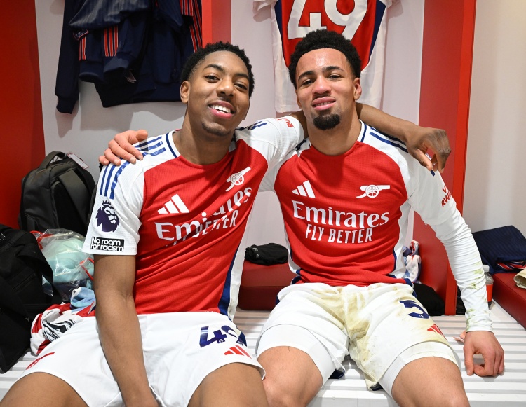 巴萨正式上诉欧足联 利物浦官宣罗伯逊离队 巴萨正式上诉欧足联 利物浦官宣罗伯逊离队