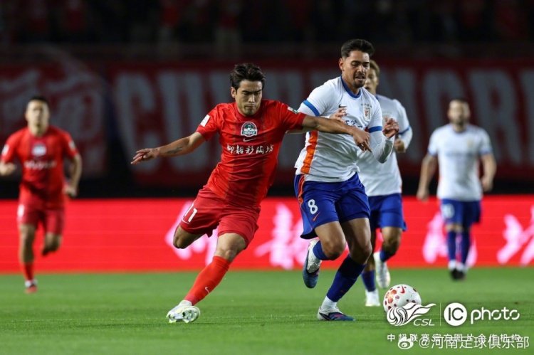 河南主场一球惜败山东 纳萨里奥伤退成转折 河南主场一球惜败山东 纳萨里奥伤退成转折