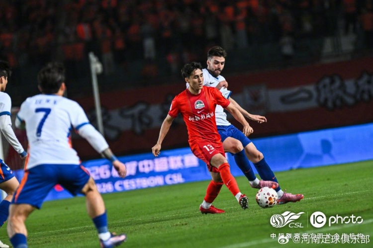 河南主场一球惜败山东 纳萨里奥伤退成转折 河南主场一球惜败山东 纳萨里奥伤退成转折