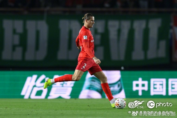 河南主场一球惜败山东 纳萨里奥伤退成转折 河南主场一球惜败山东 纳萨里奥伤退成转折