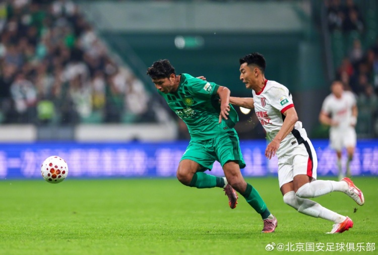 国安主场遭蓉城补时逆转 张稀哲里程碑夜饮恨