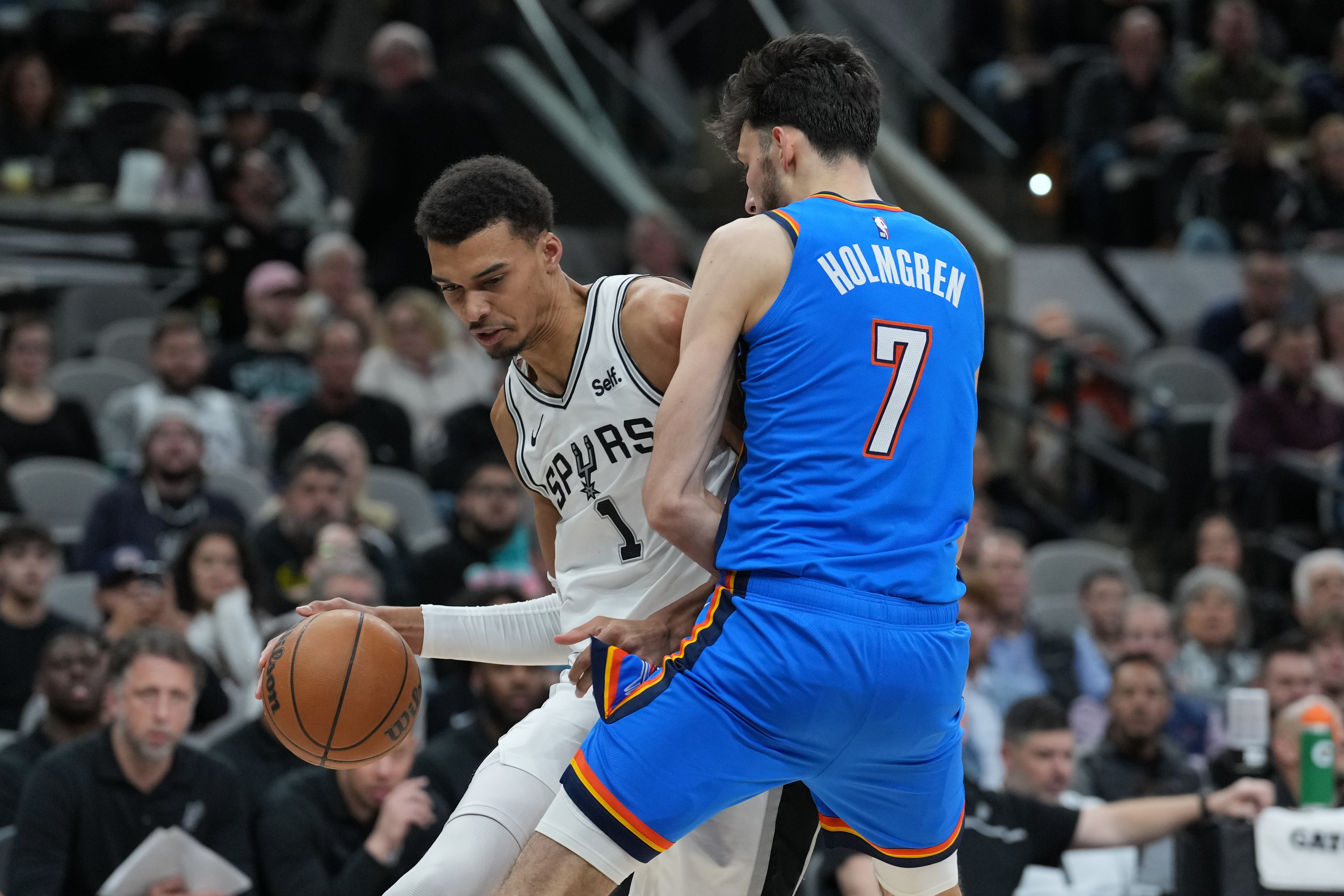 詹库常规赛再度错失交锋 一代宿敌落幕与新生代对决崛起 詹库常规赛再度错失交锋 一代宿敌落幕与新生代对决崛起