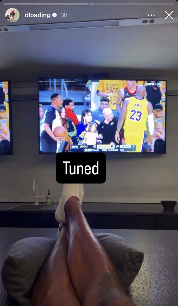 拉塞尔社媒观战火湖G1 配文微醺引关注