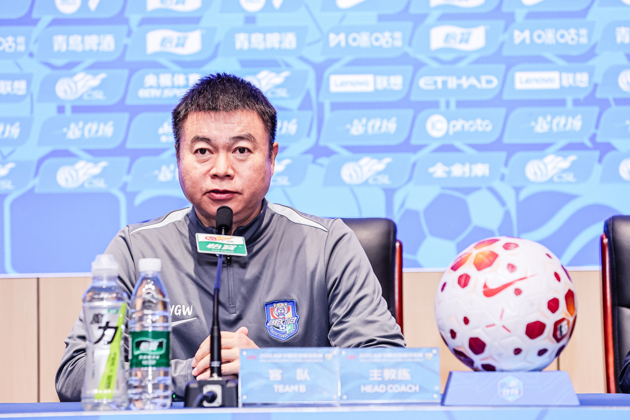 津门虎左路告急迎战泰山 于根伟直言对手实力占优