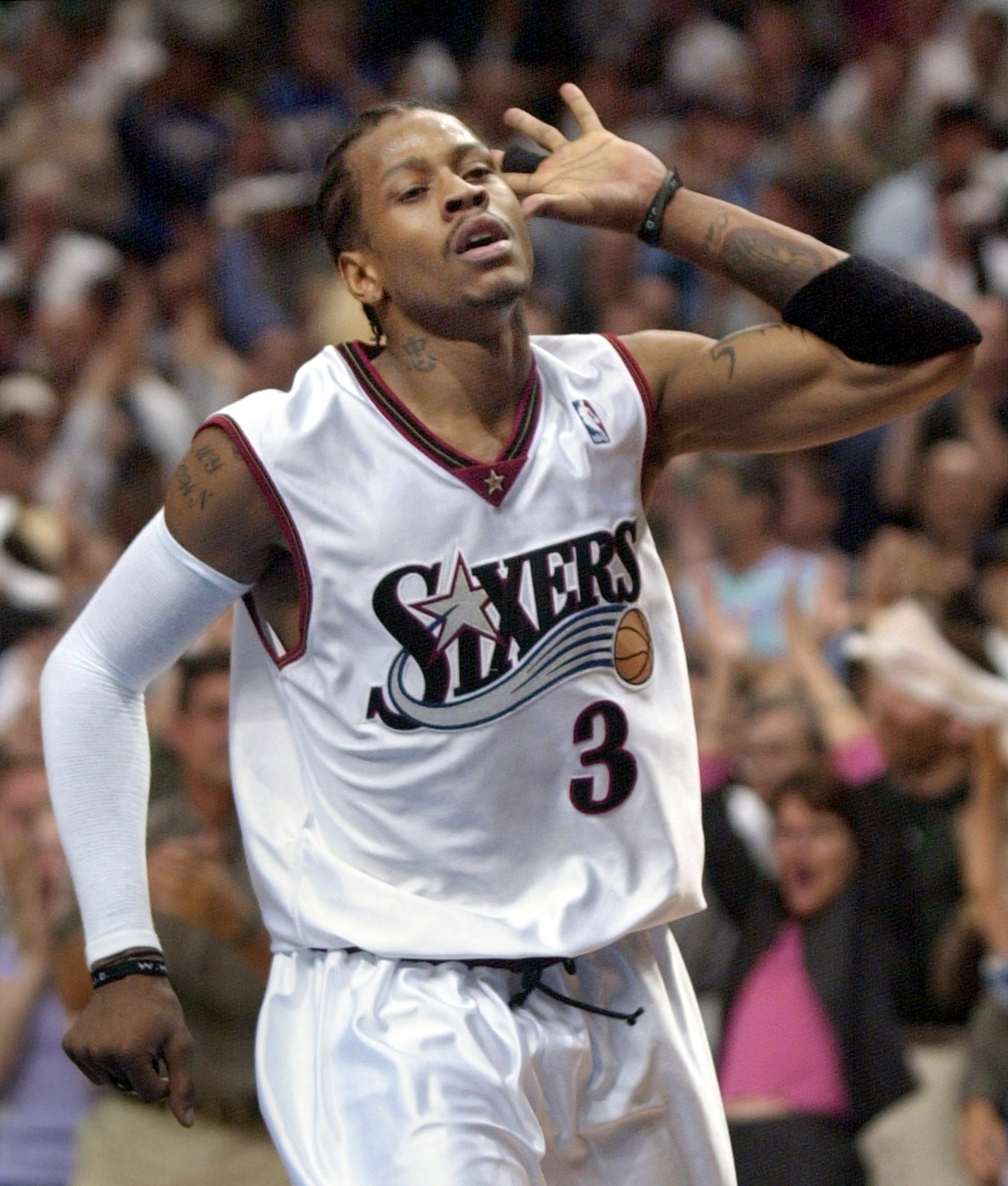 爱德华兹自嘲表现不佳 季后赛历史低效出手榜艾弗森独占三席