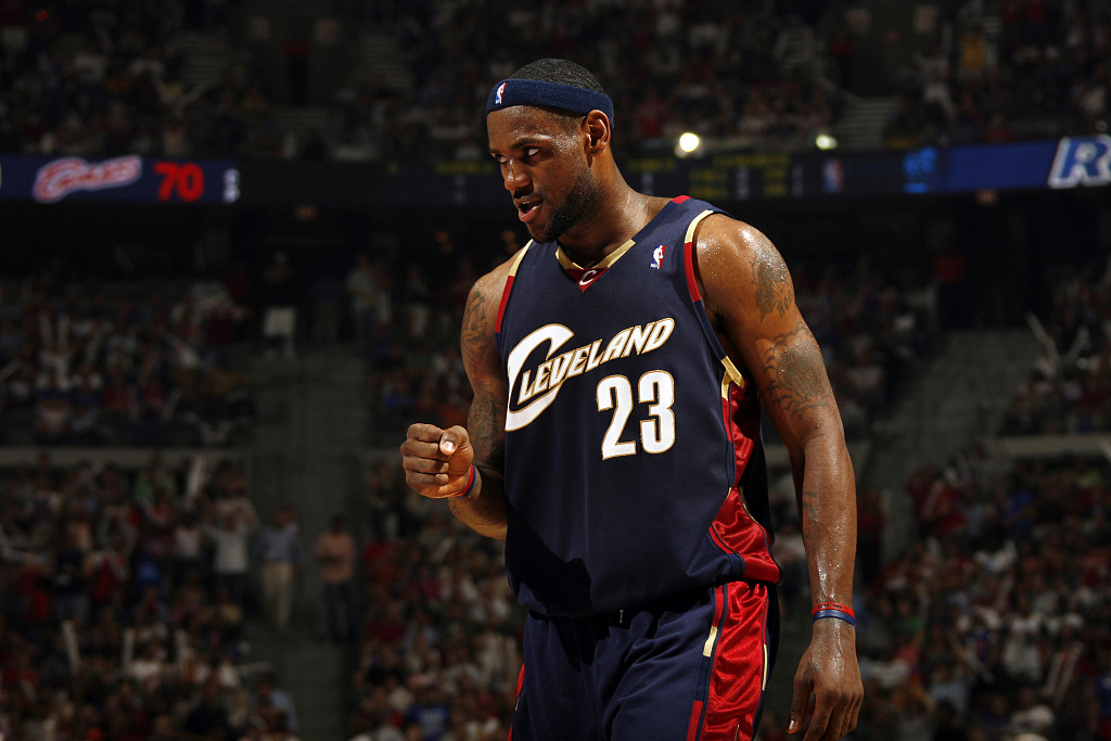 鲍文：詹姆斯非历史前五，离开骑士最困难时类比乔丹